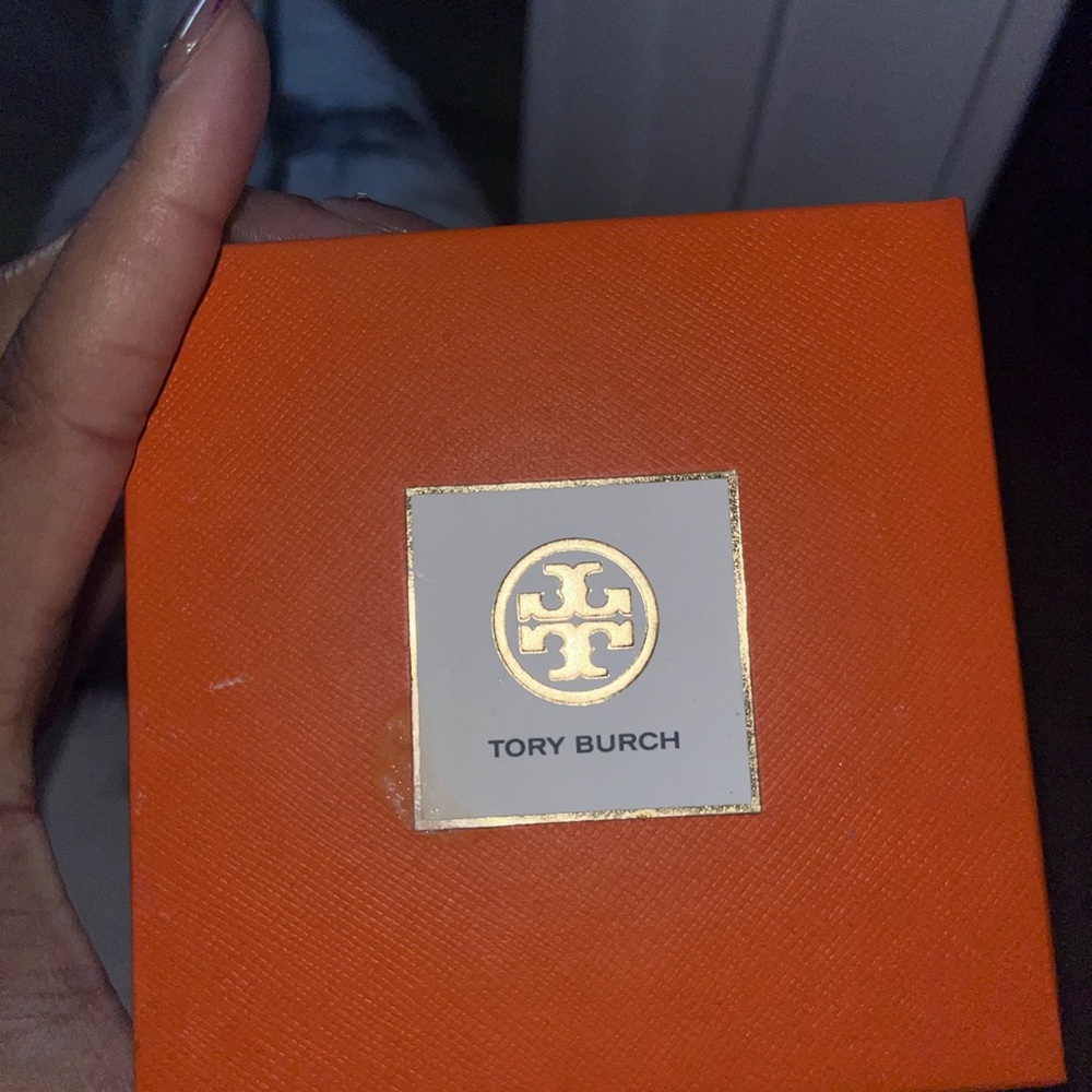 Tory Burch Gold Watch Set with Interchangeable Bands - Picture 5 of 5